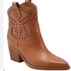 Marc Fisher Tan Giddyup Cowboy Bootie, Size 8, NWOT